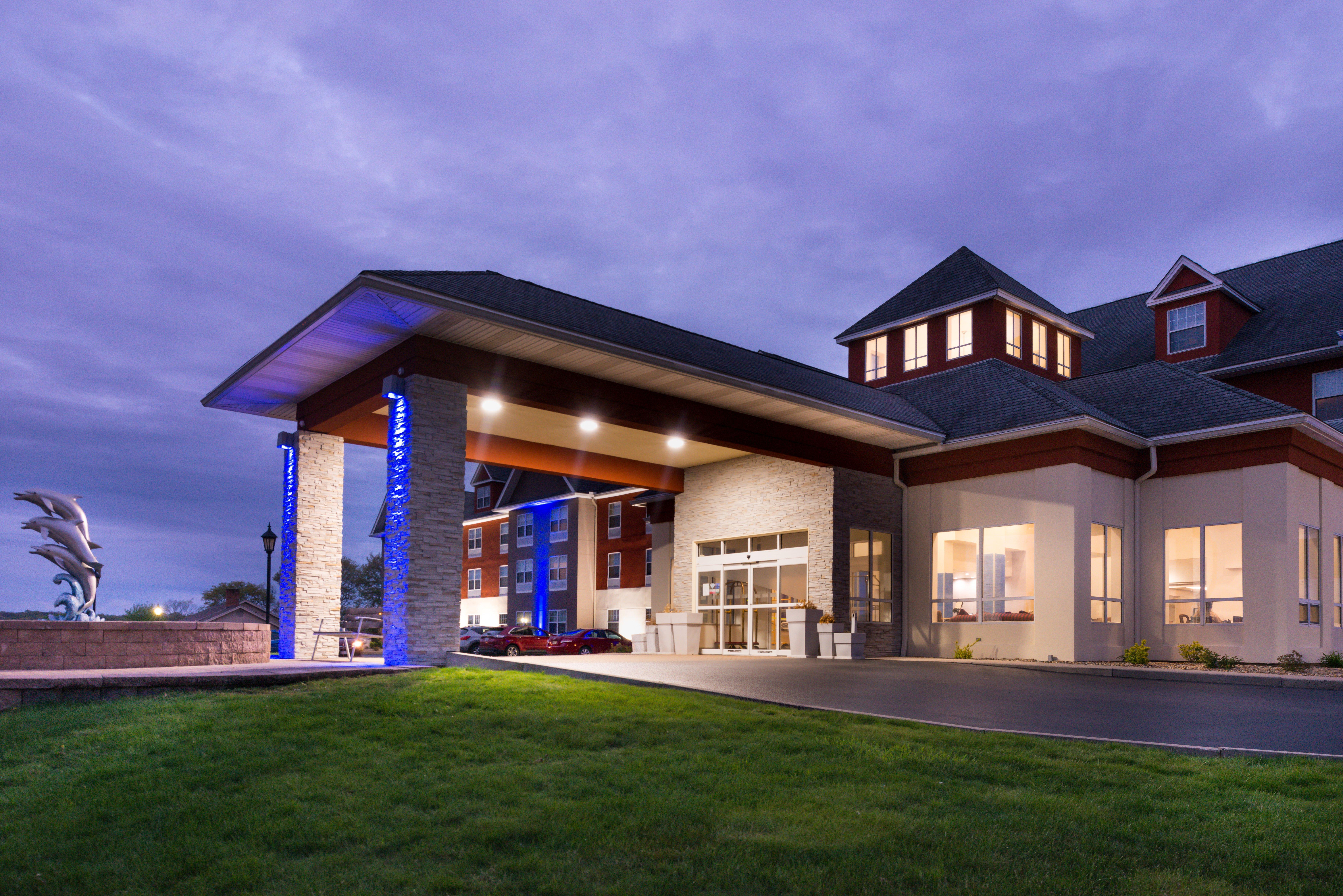 Holiday Inn Express Mystic By Ihg Dış mekan fotoğraf
