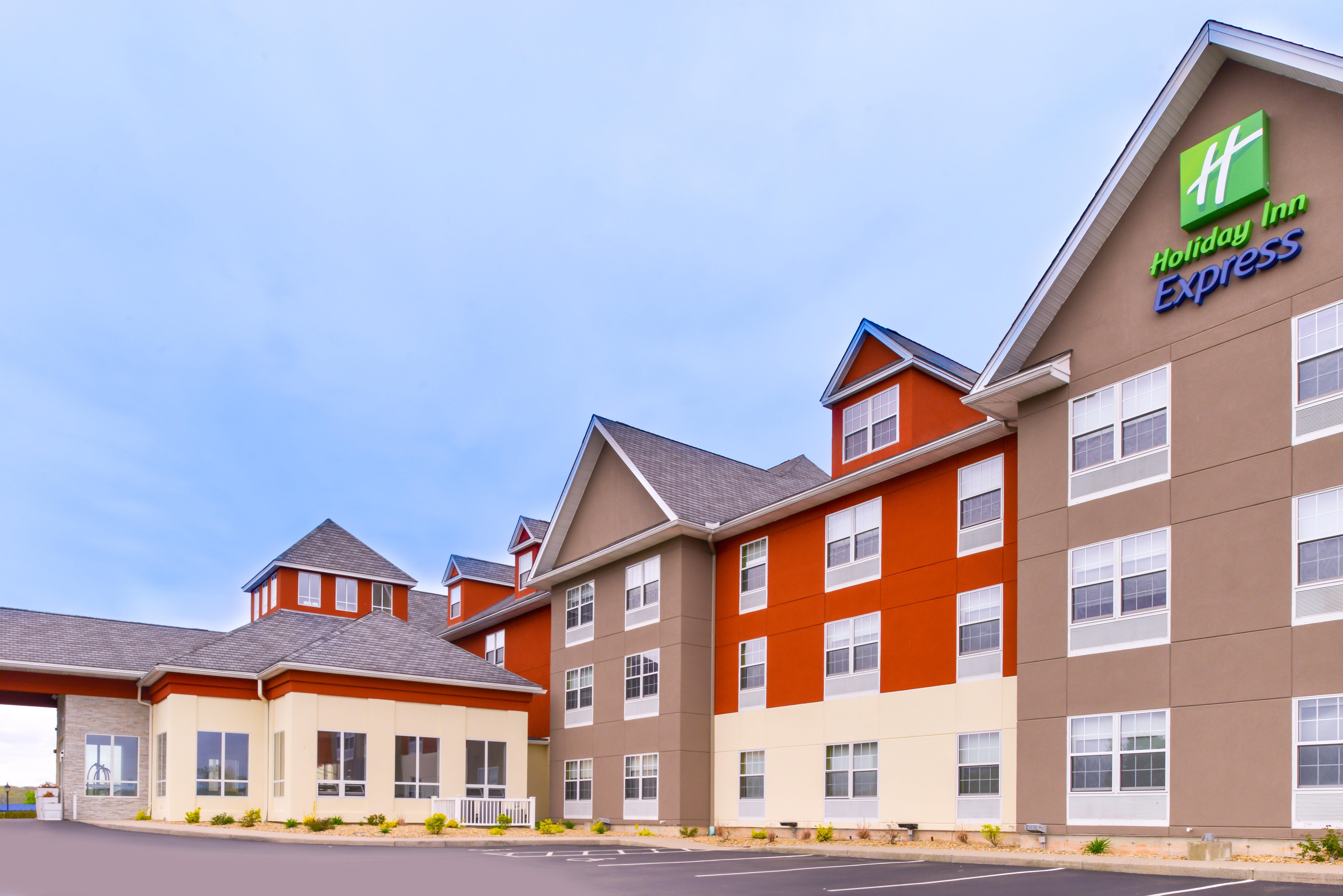 Holiday Inn Express Mystic By Ihg Dış mekan fotoğraf